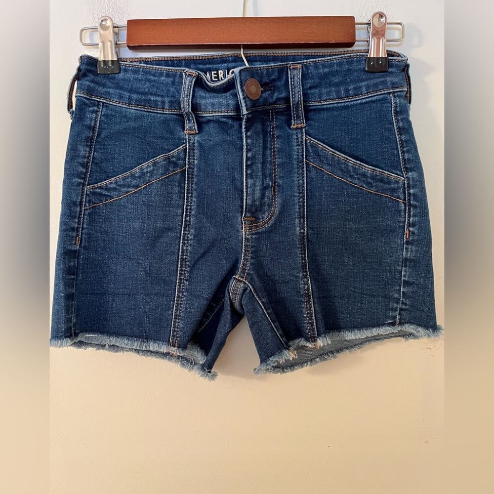 American Eagle super stretch MIDI frayed hem shorts  size 2